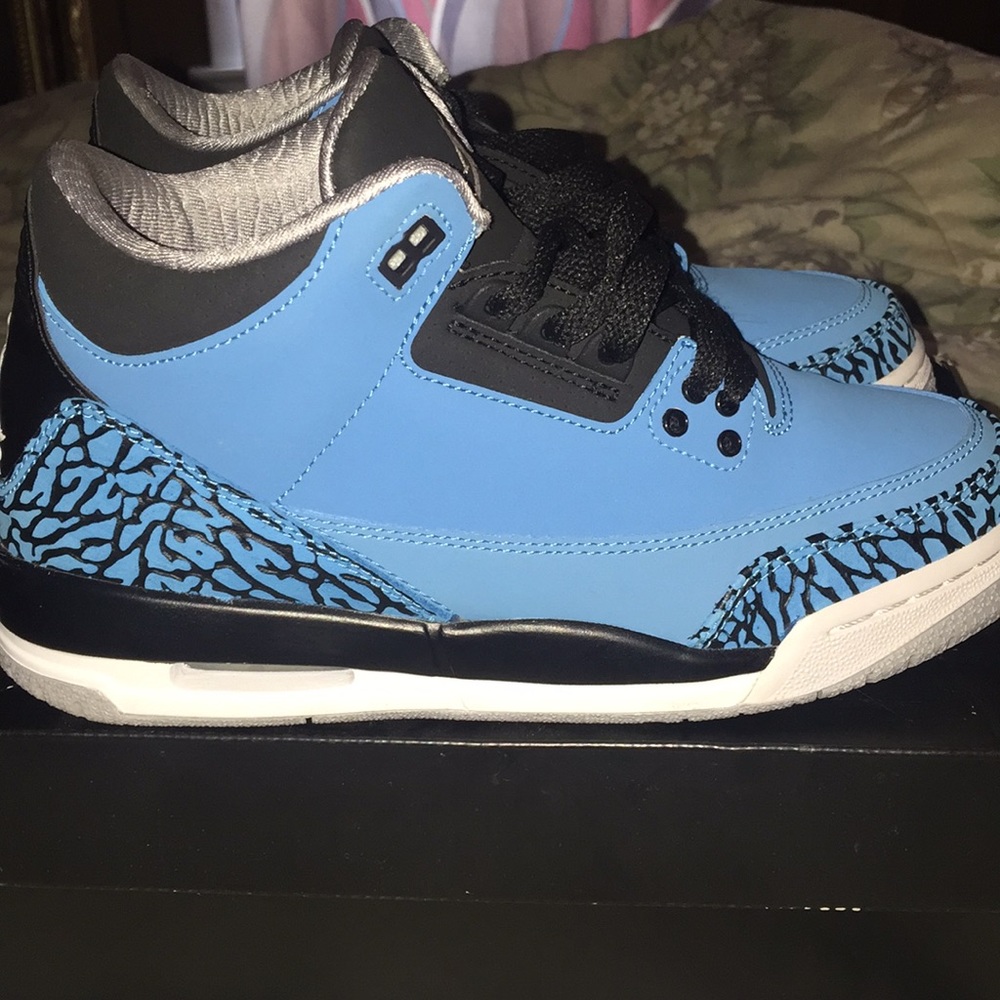 Powder Blue 3’s💙 - Picture 3 of 6